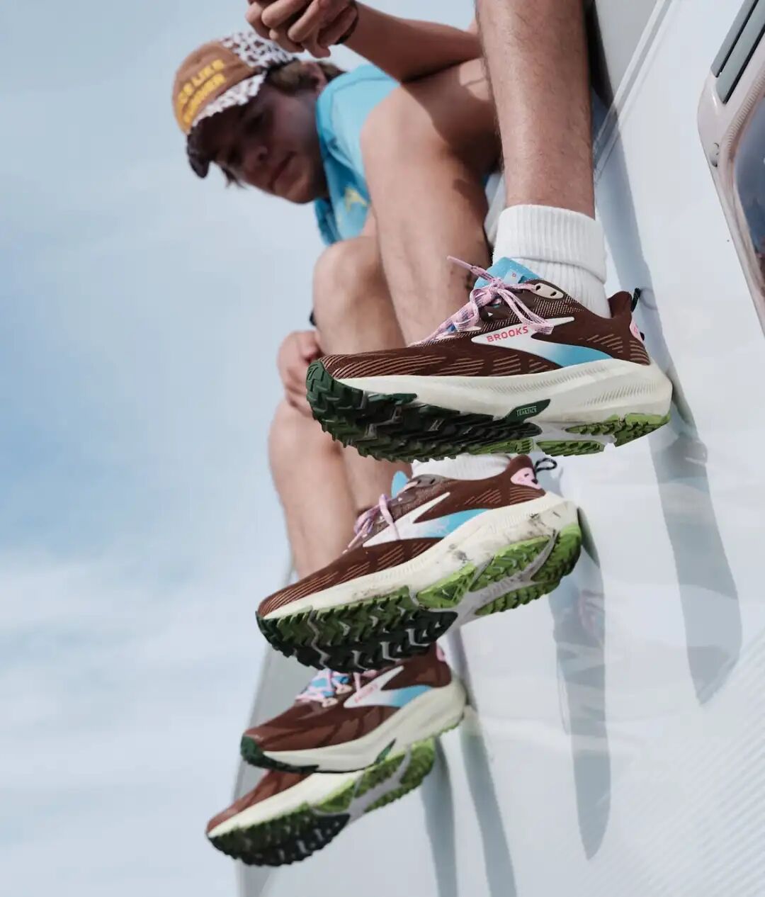 时髦跑者的又一处落脚:Alex Zono 和 Brooks