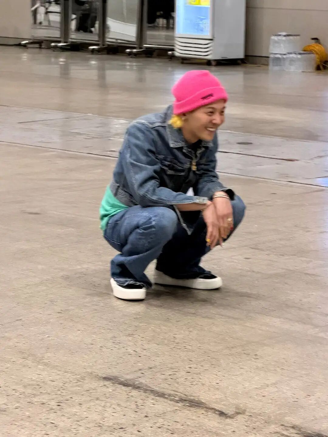 权志龙今年常穿的这双鞋，是什么牌子？